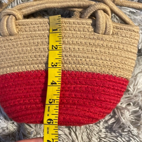 NEW GAP Mini Bucket Rope Crossbody Bag - Picture 6 of 8